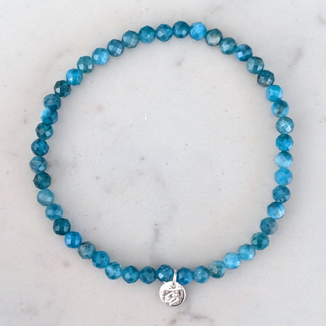 apatite gemstone bracelet