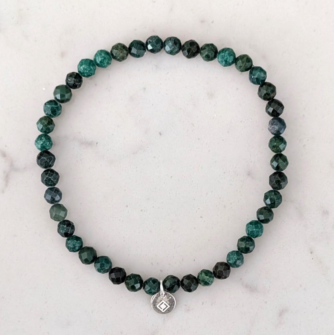 jade gemstone bracelet