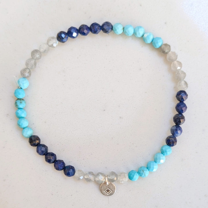 Lapis lazuli, turquoise and labradorite bracelet