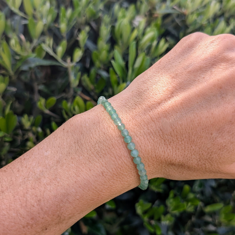 light green aventurine gemstone bracelet