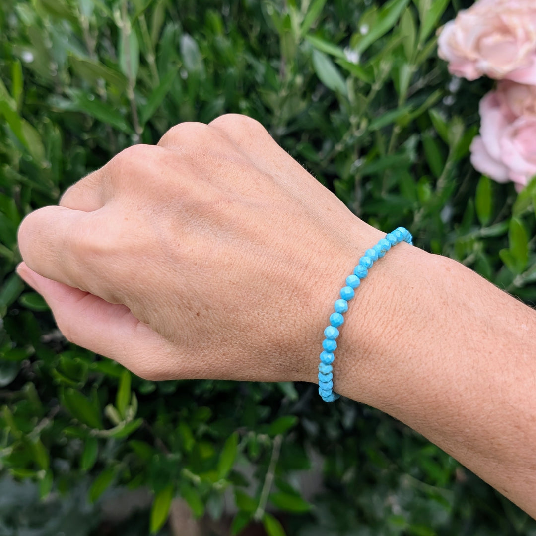 Turquoise gemstone bracelet