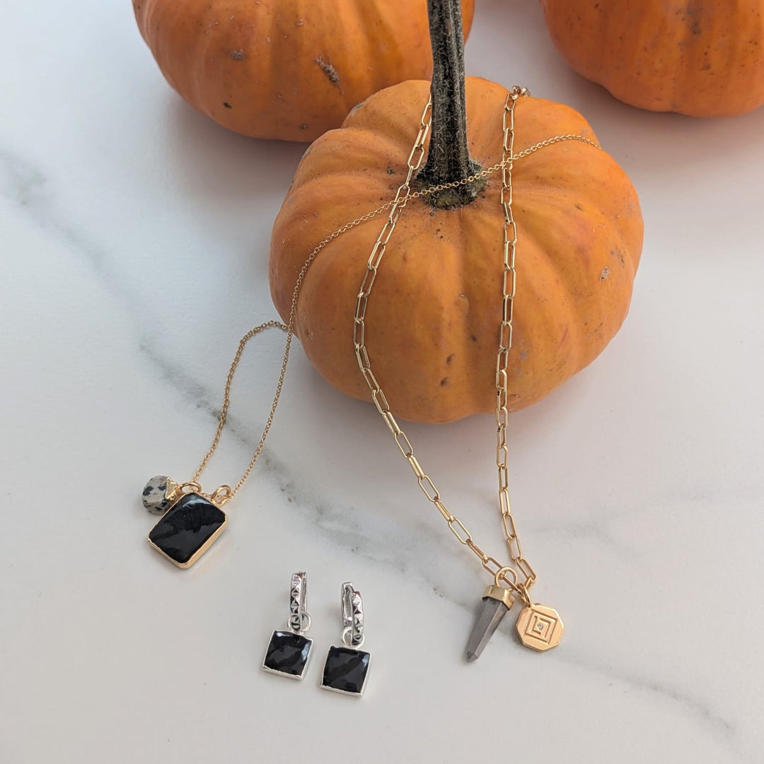 10 Gemstones to Protect You This Spooky Season!