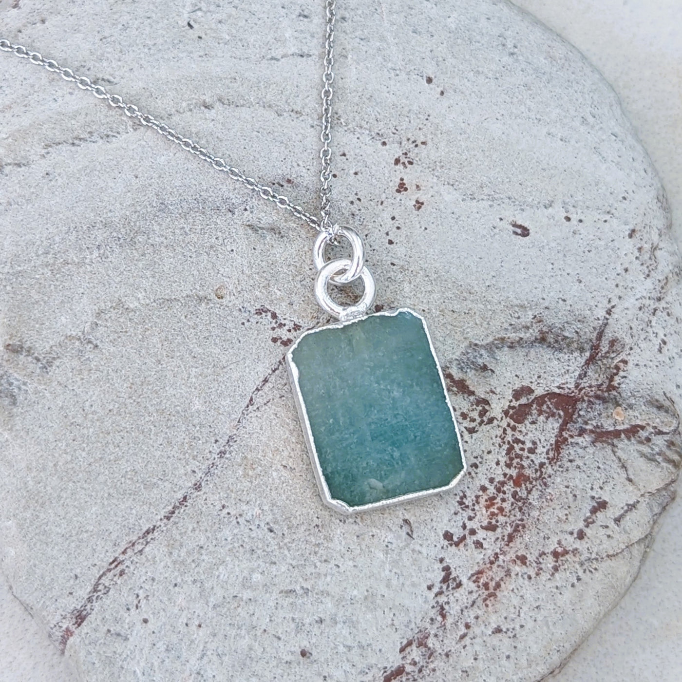 aquamarine pendant necklace