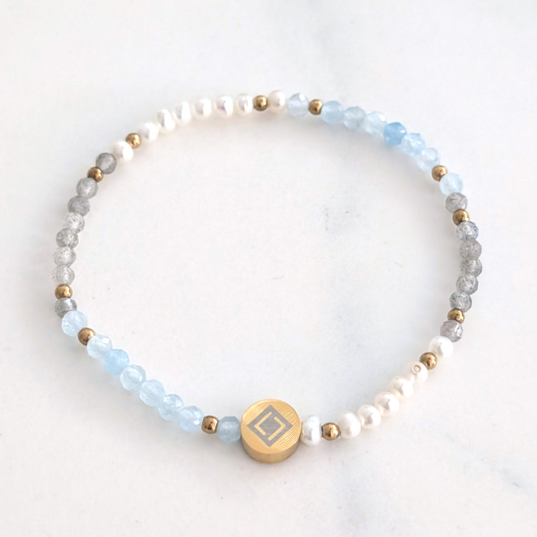 Aquamarine, labradorite and pearl Cancer zodiac gemstone bracelet 