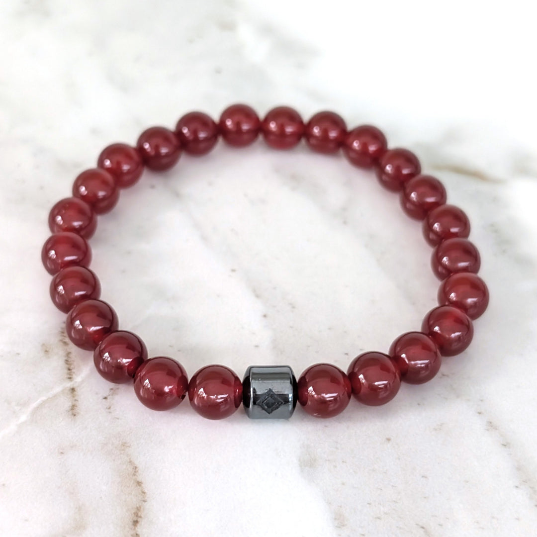 Men's 8mm bead carnelian gemstone bracelet.