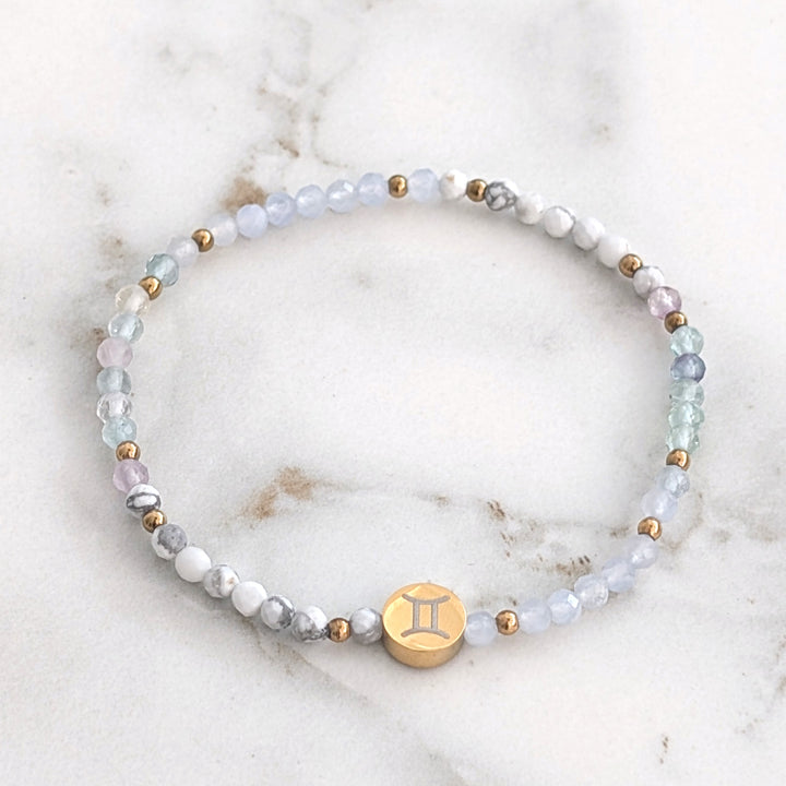 Gemini zodiac gemstone bracelet with fluorite, white howlite and blue lace agate gemstone beads.