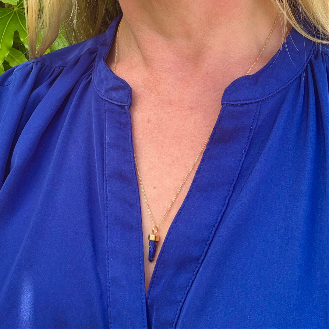 The En Pointe Lapis Lazuli Gemstone Necklace