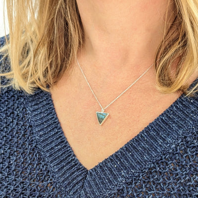 The Triangle Labradorite Gemstone Necklace – Sterling Silver