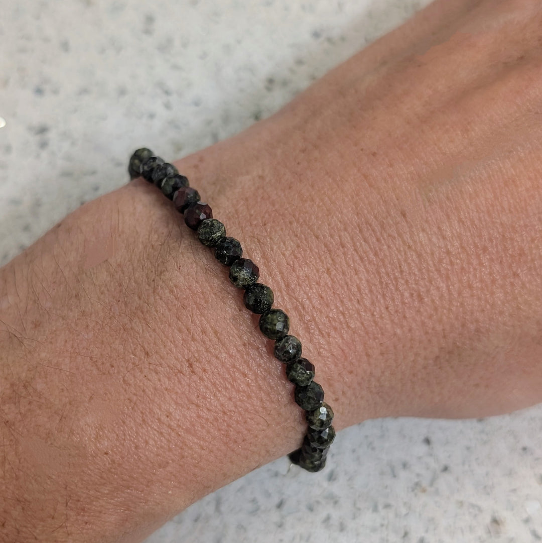 bloodstone gemstone bracelet 