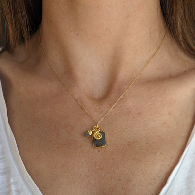 Gold labradorite trio pendant necklace