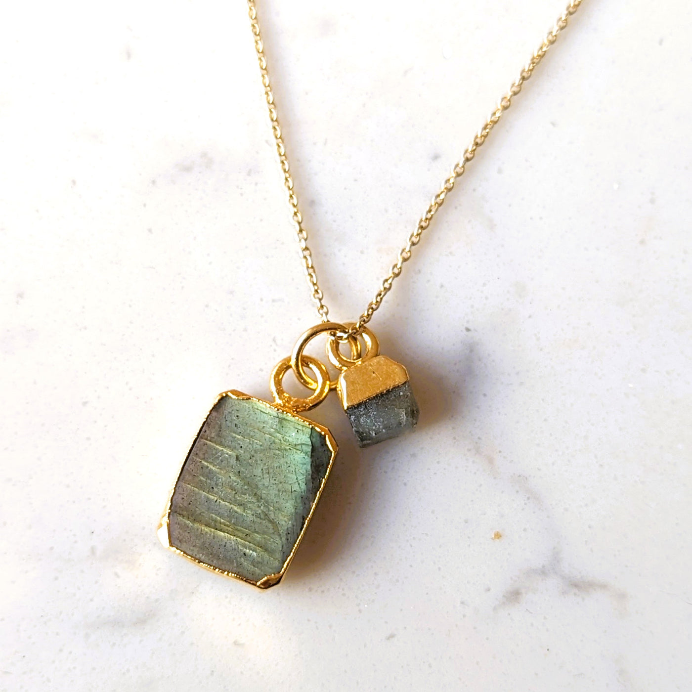 Gold plated Labradorite pendant necklace
