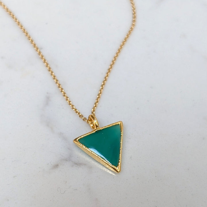 gold plated green onyx triangular pendant necklace 