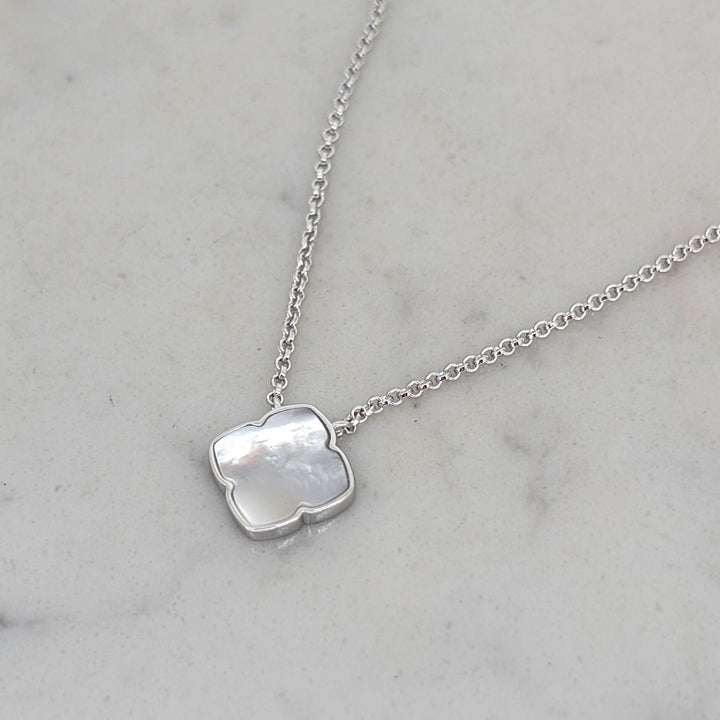 sterling silver mother of pearl lucky clover necklace 
