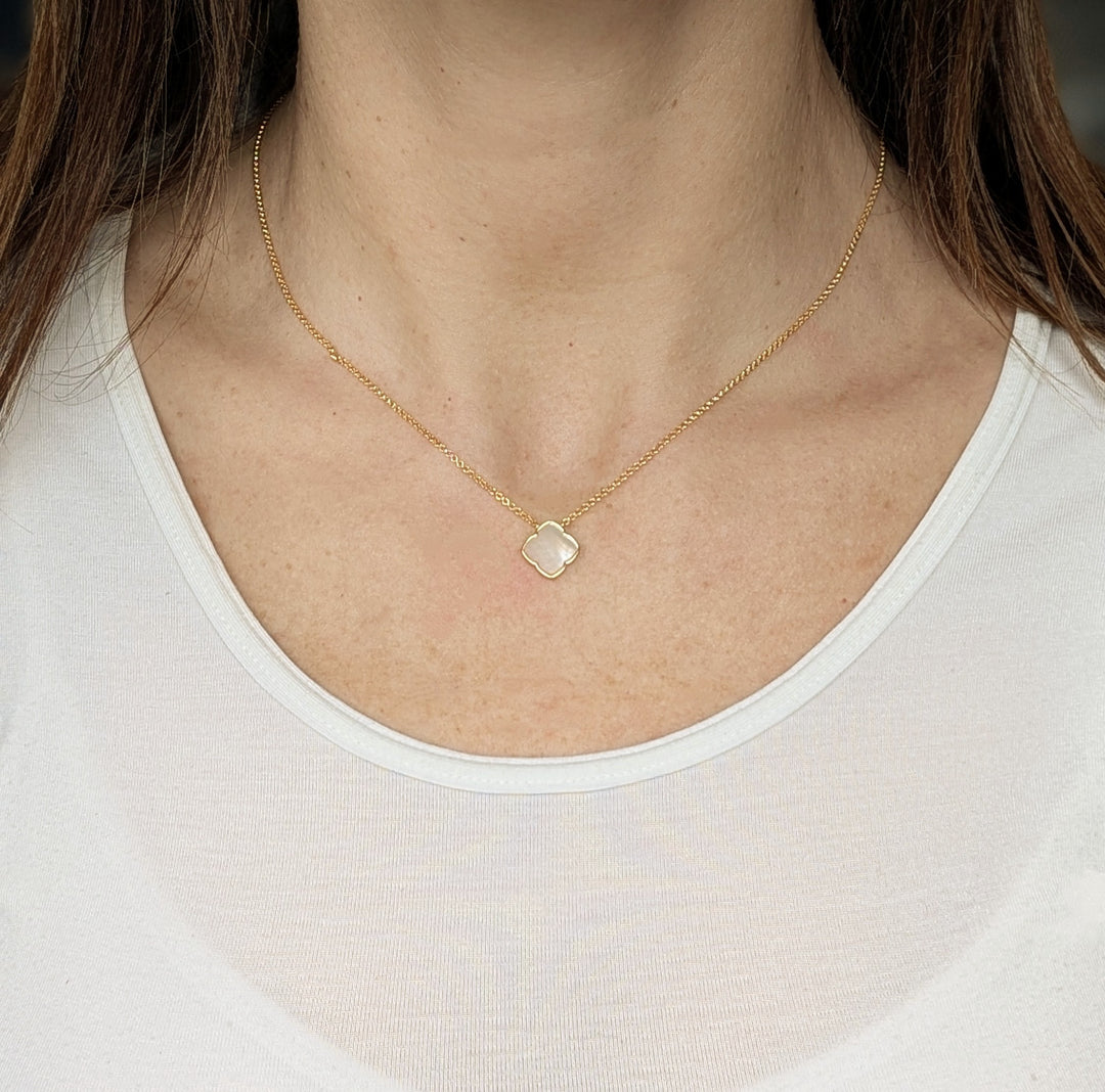 18ct gold plated lucky clover necklace 