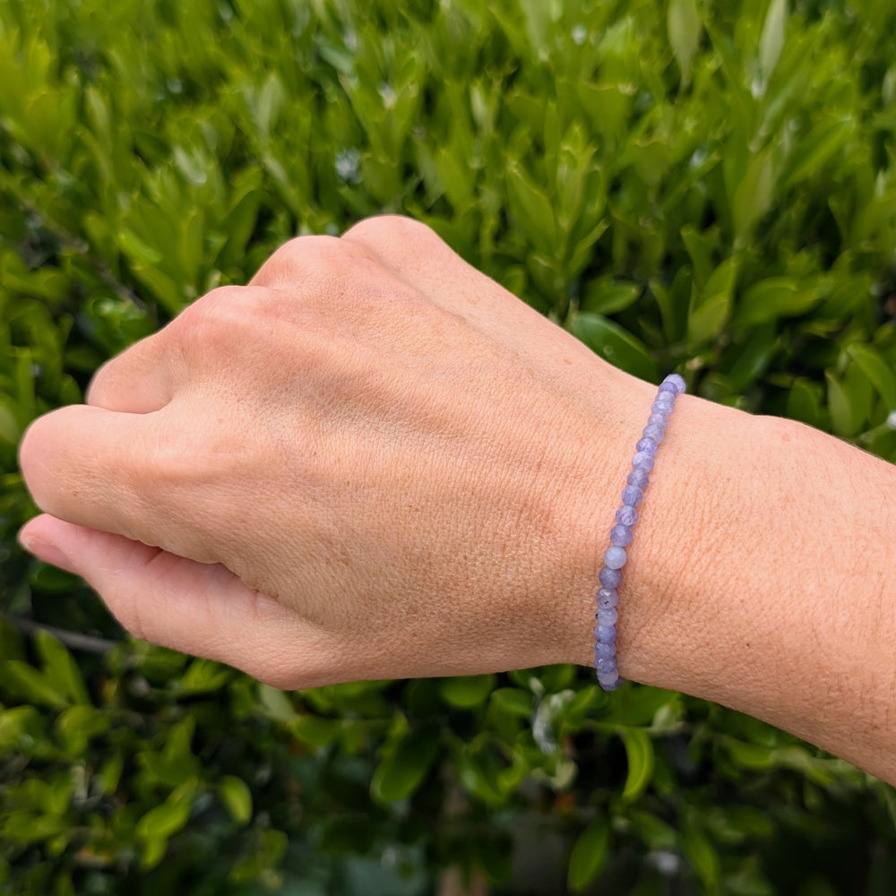 tanzanite gemstone bracelet