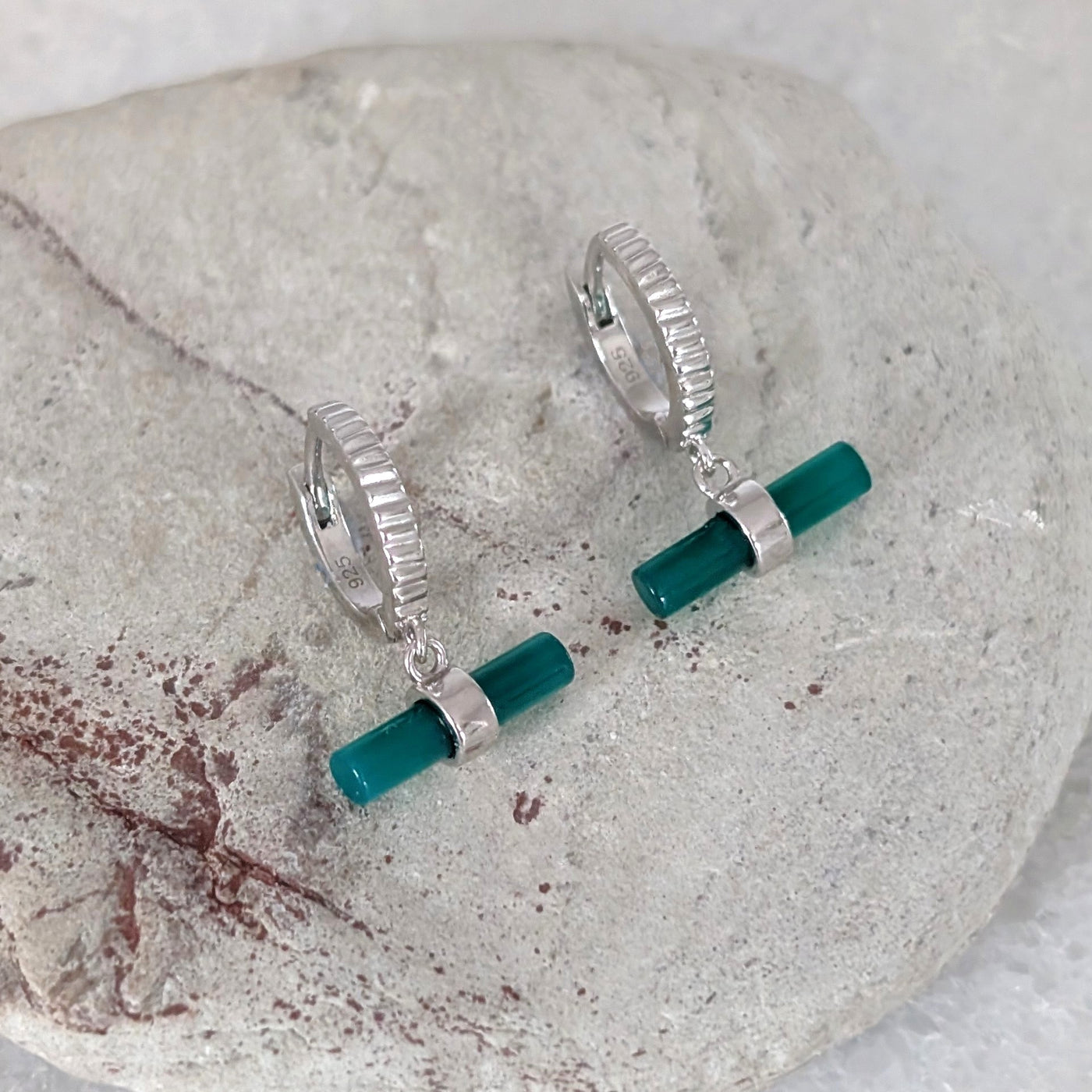 sterling silver green onyx t-bar hoop earrings