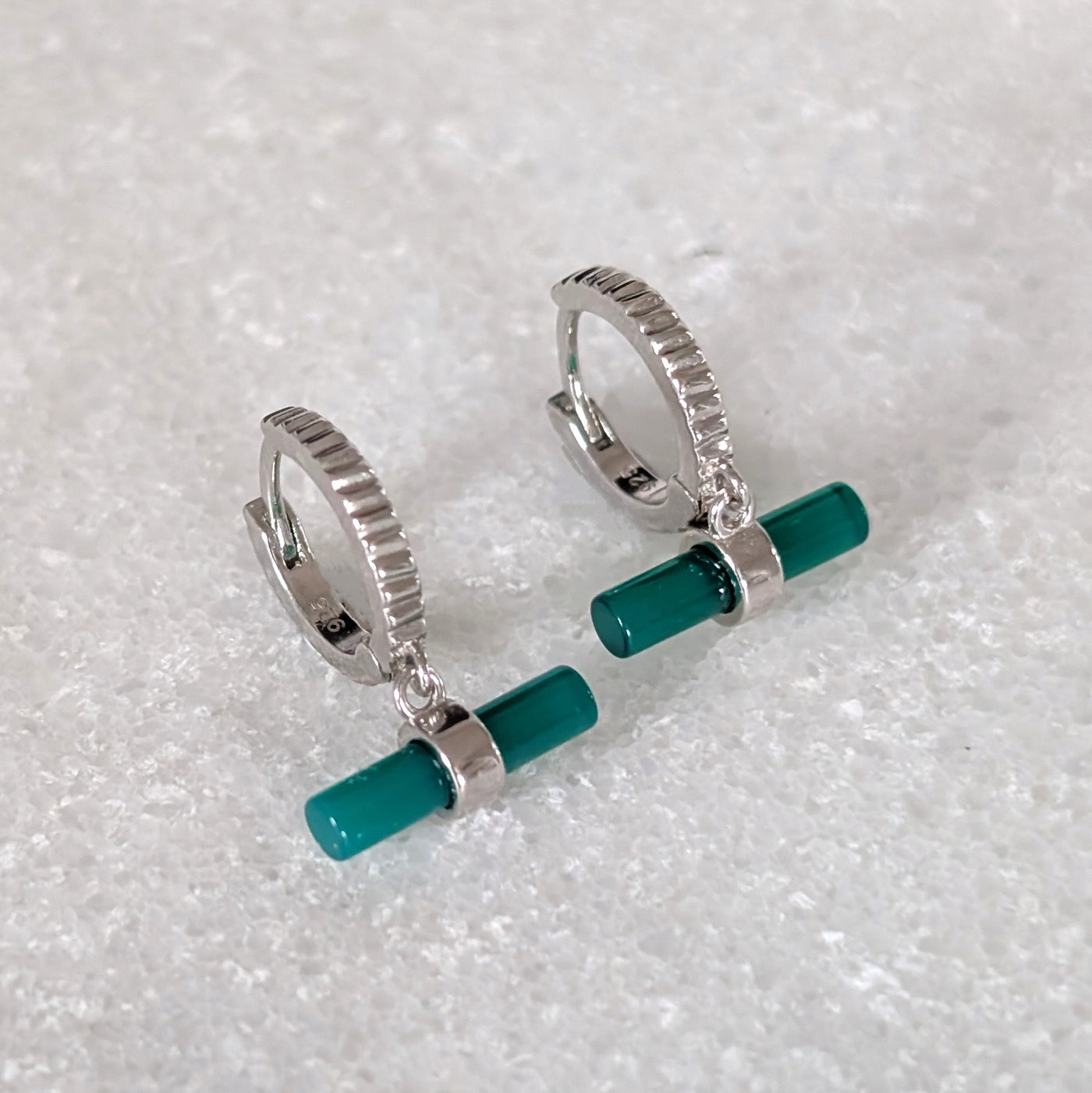 sterling silver green onyx t-bar hoop earrings