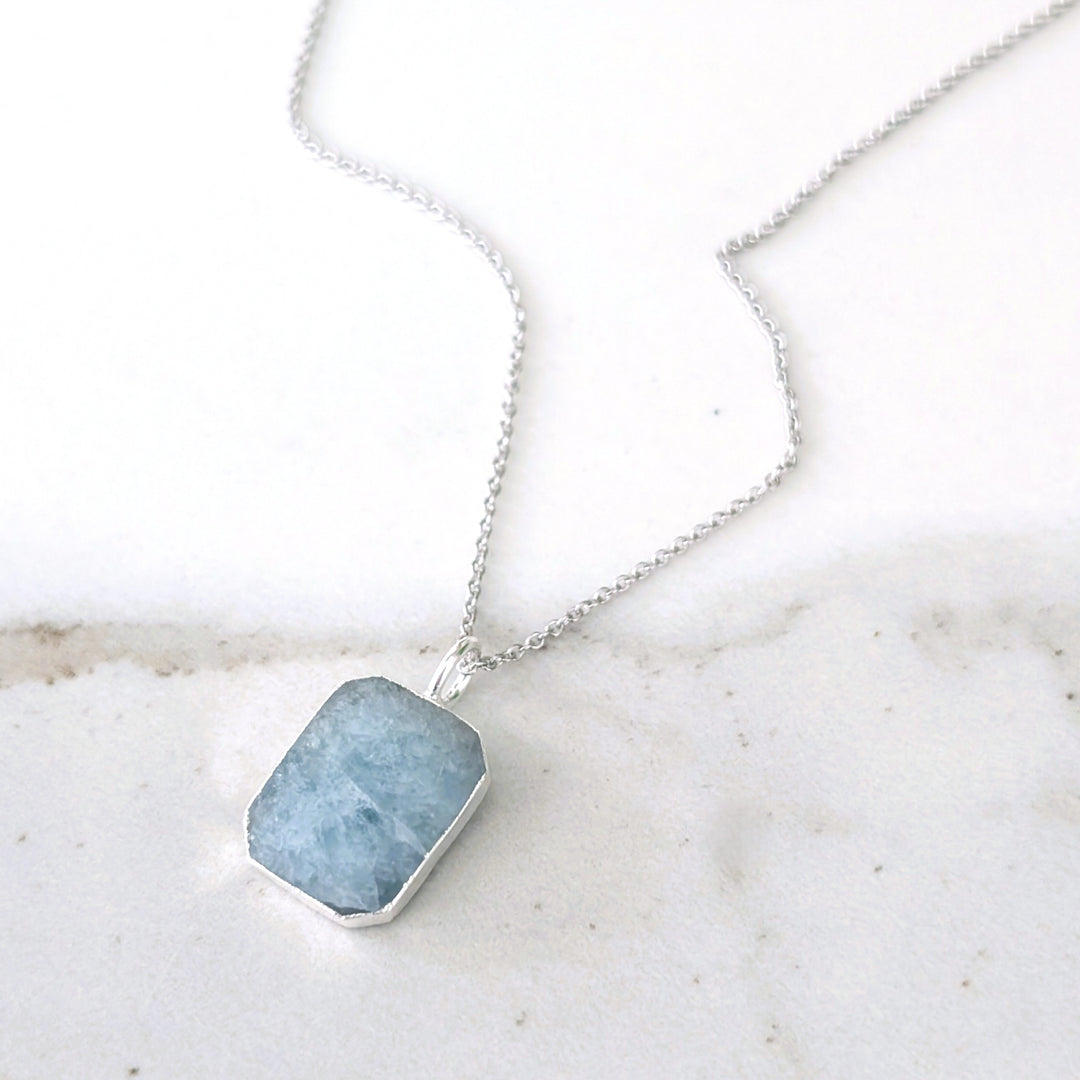 sterling silver aquamarine rectangular pendant neckace
