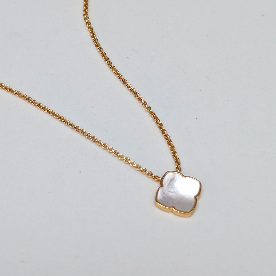The Lucky Clover Mother of Pearl Pendant Necklace