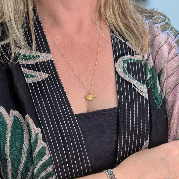 The Fan Pendant Necklace