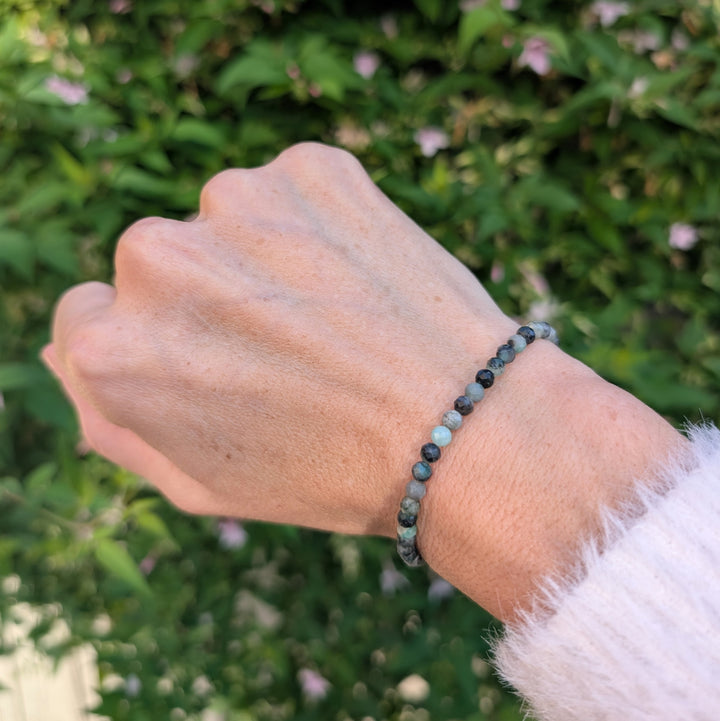 emerald gemstone bracelet