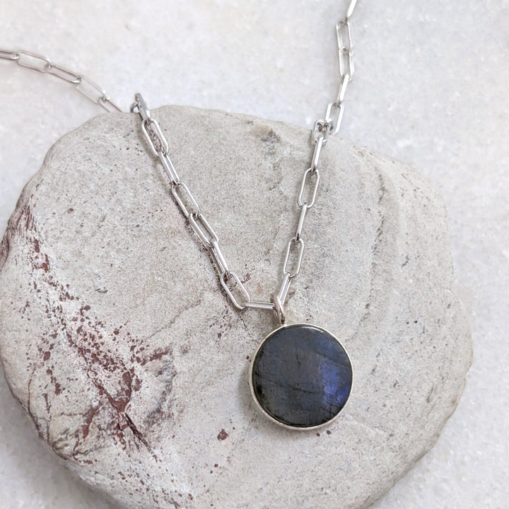 sterling silver labradorite circular pendant gemstone necklace on paperclip chain