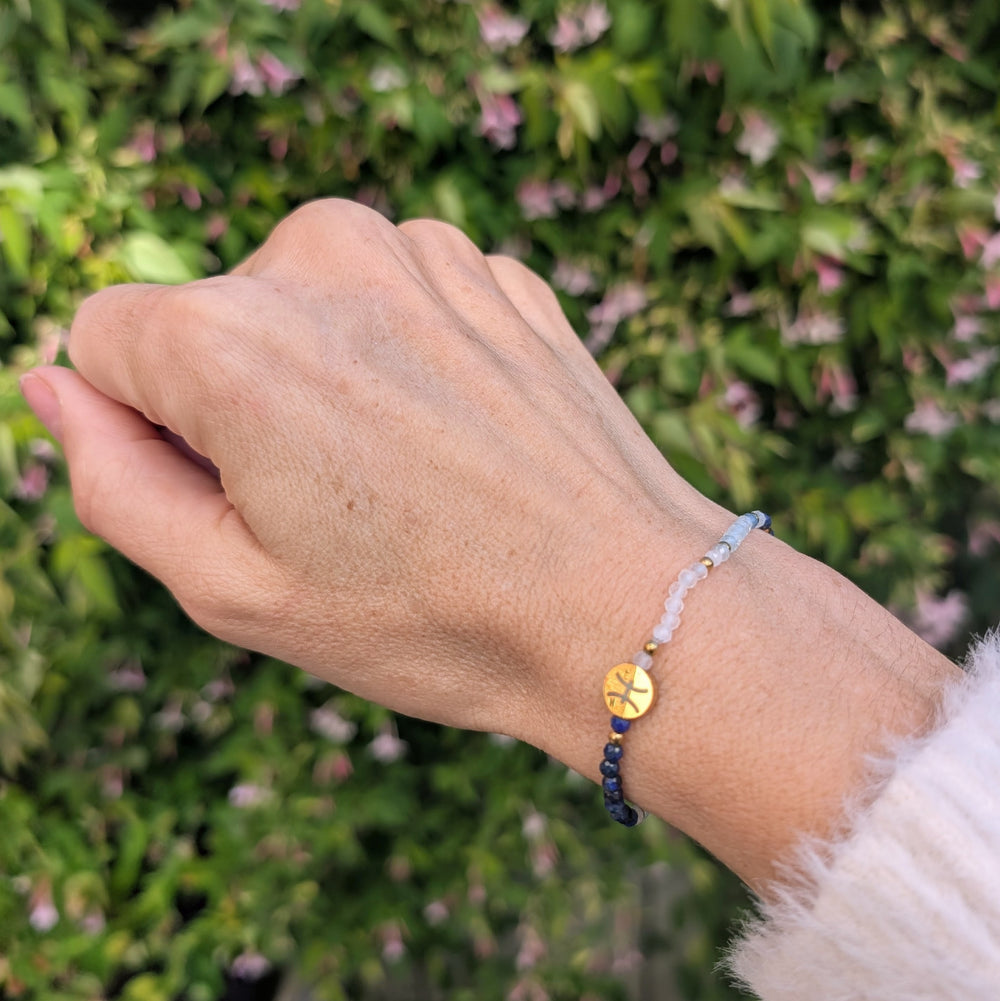 Moonstone, Lapis Lazuli and Aquamarine Pisces Zodiac Gemstone Bracelet 