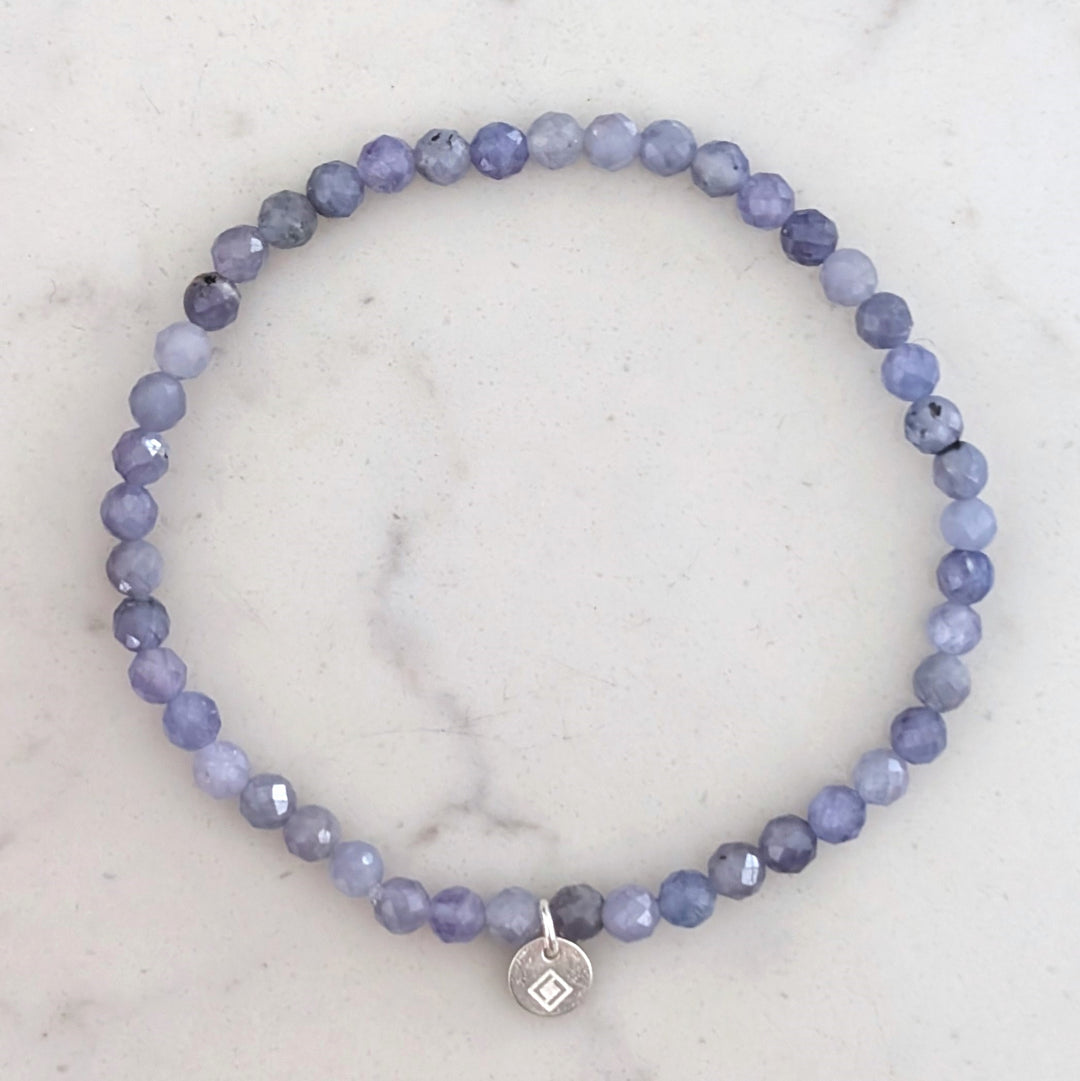 tanzanite gemstone bracelet