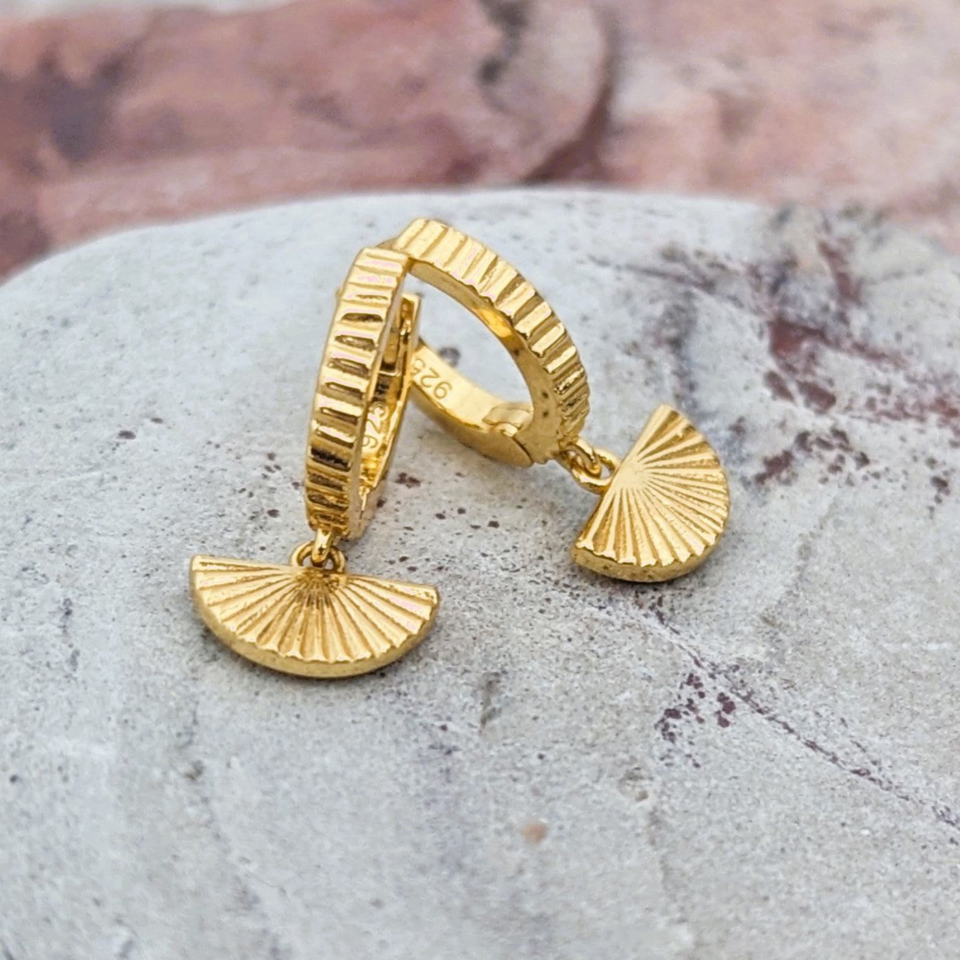 Gold plated fan charm hoop earrings