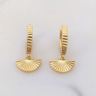 Gold plated fan charm hoop earrings