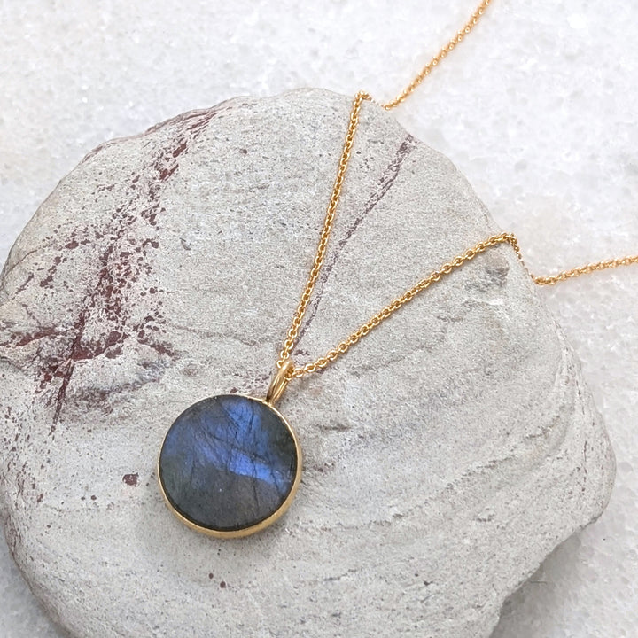 The Circle Labradorite Necklace