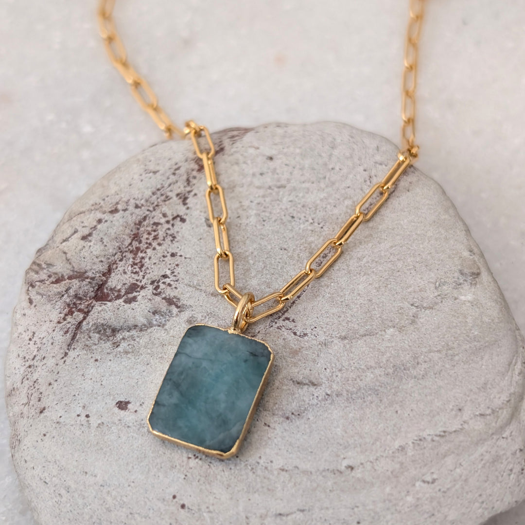 Gold rectangular Emerald pendant necklace 