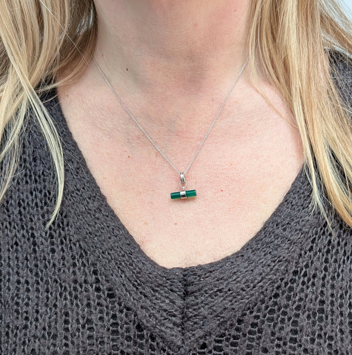 sterling silver green onyx t-bar necklace