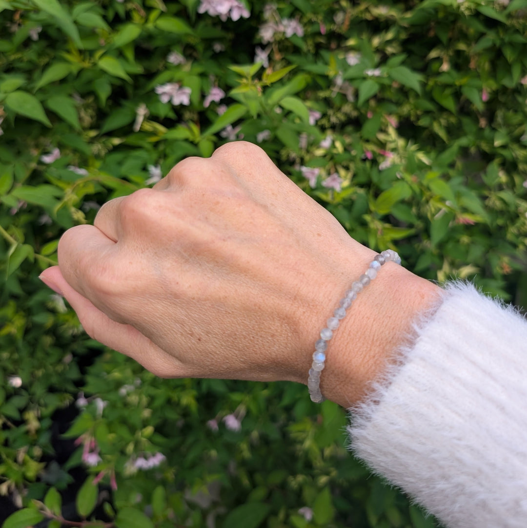 labradorite gemstone bracelet