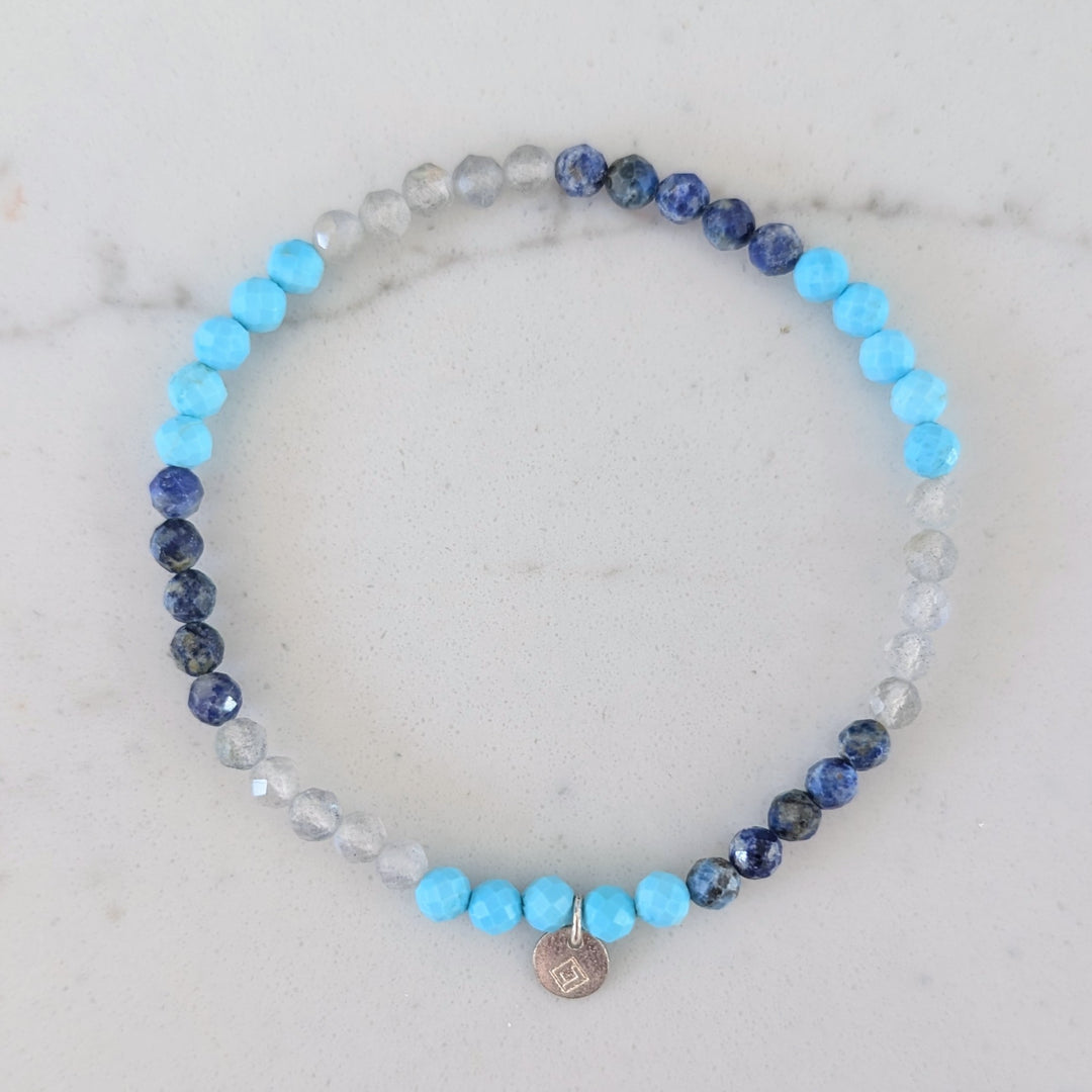 Lapis lazuli, turquoise and labradorite bracelet 