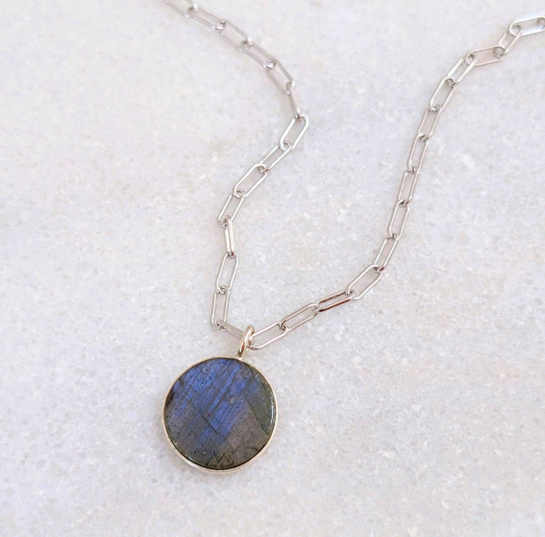 The Circle Labradorite Necklace