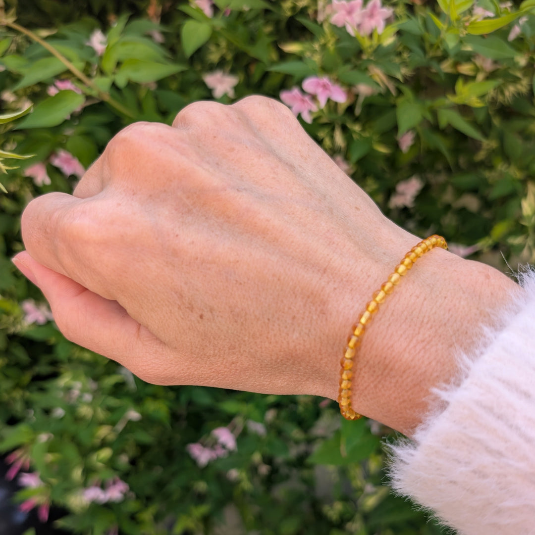 Baltic amber gemstone bracelet 