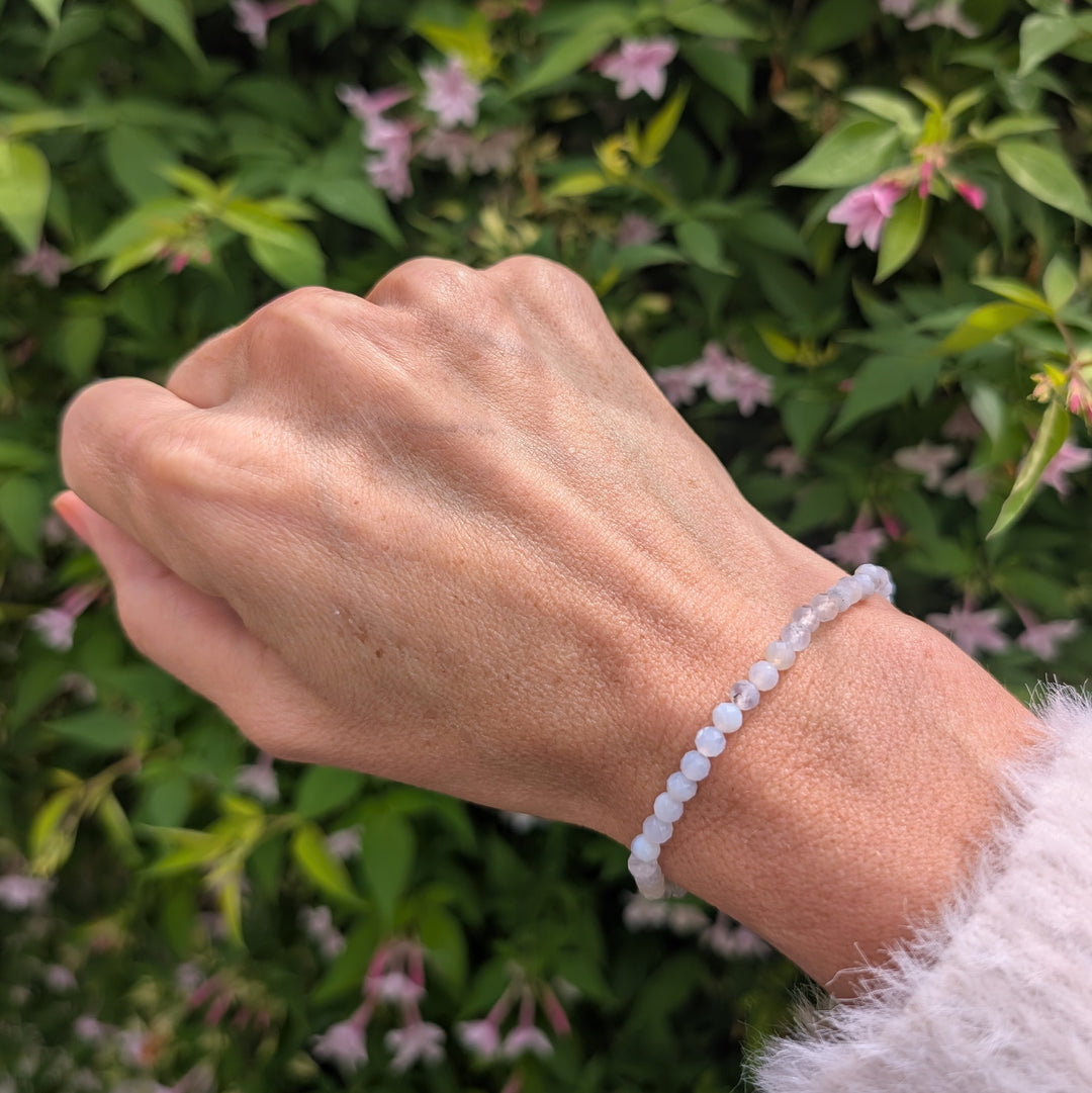 blue lace agate gemstone bracelet