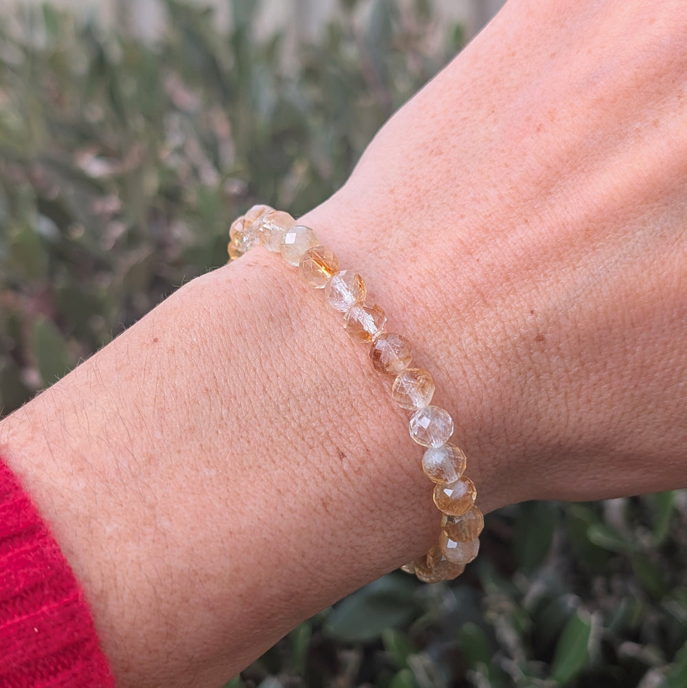 Citrine 6mm faceted bead gemstone bracelet 
