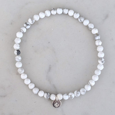 white howlite gemstone bracelet