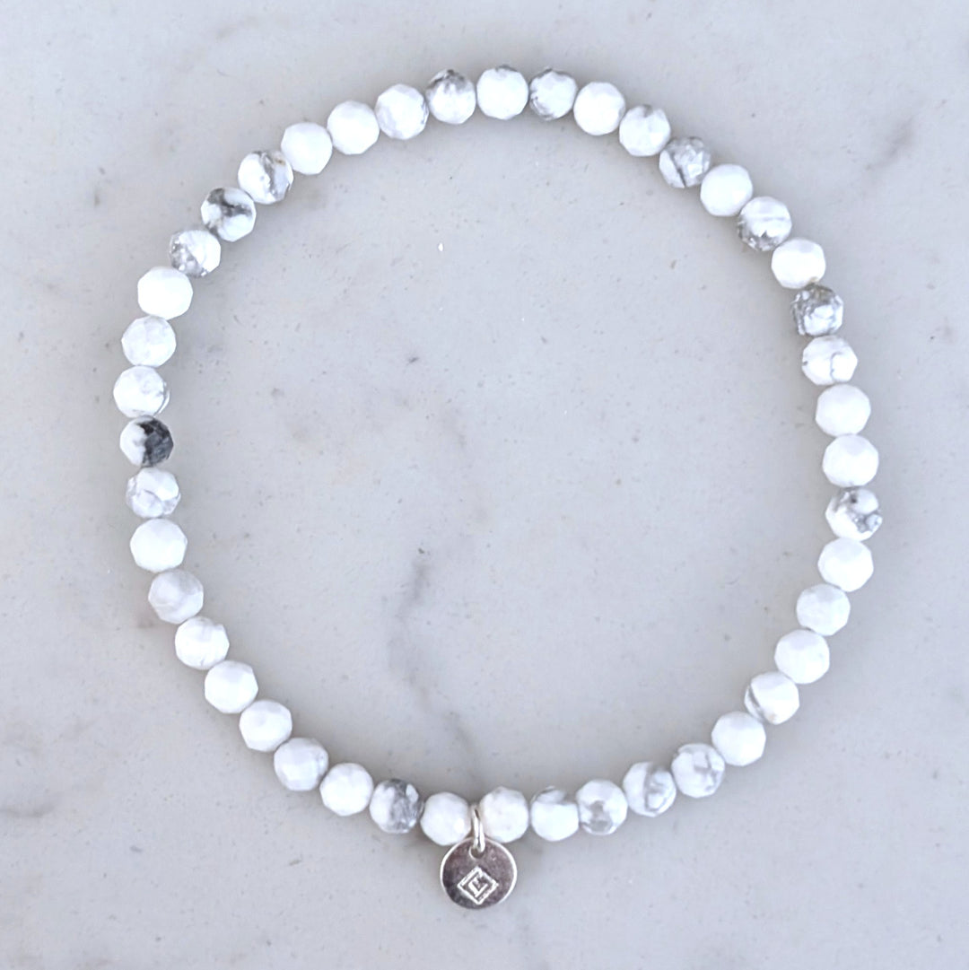 white howlite gemstone bracelet 
