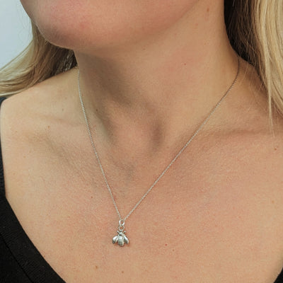 Sterling silver bee pendant necklace