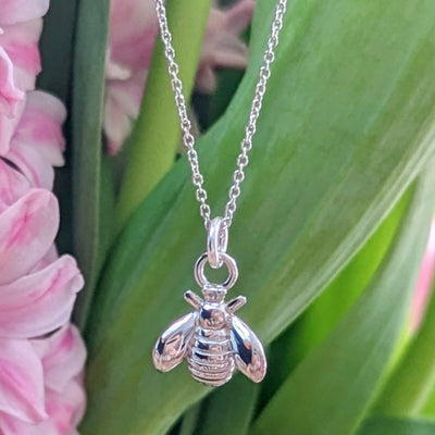 sterling silver bee pendant necklace